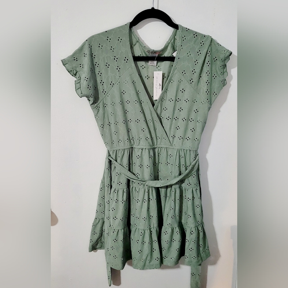 Love Squared Green Eyelet Dress NWT Size Juniors XL